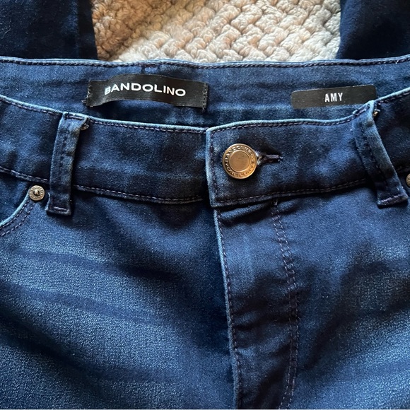 NWOT. Size 10 Pants. - Picture 2 of 3